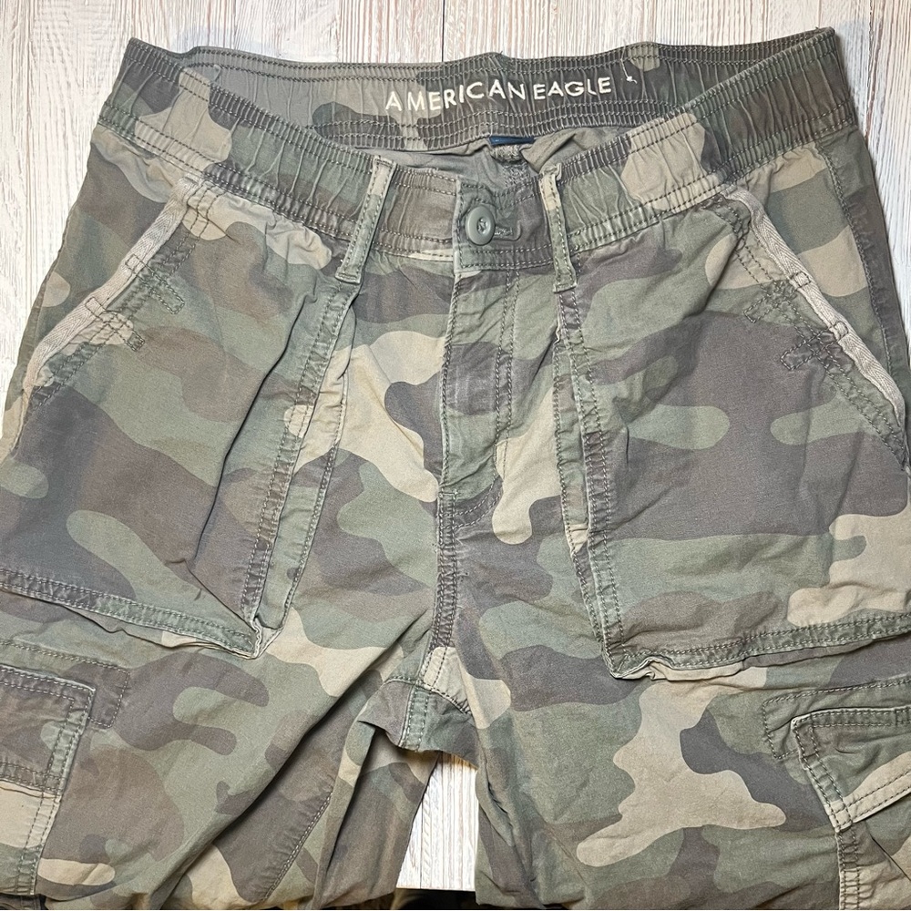 American Eagle Olive Cargo Pants